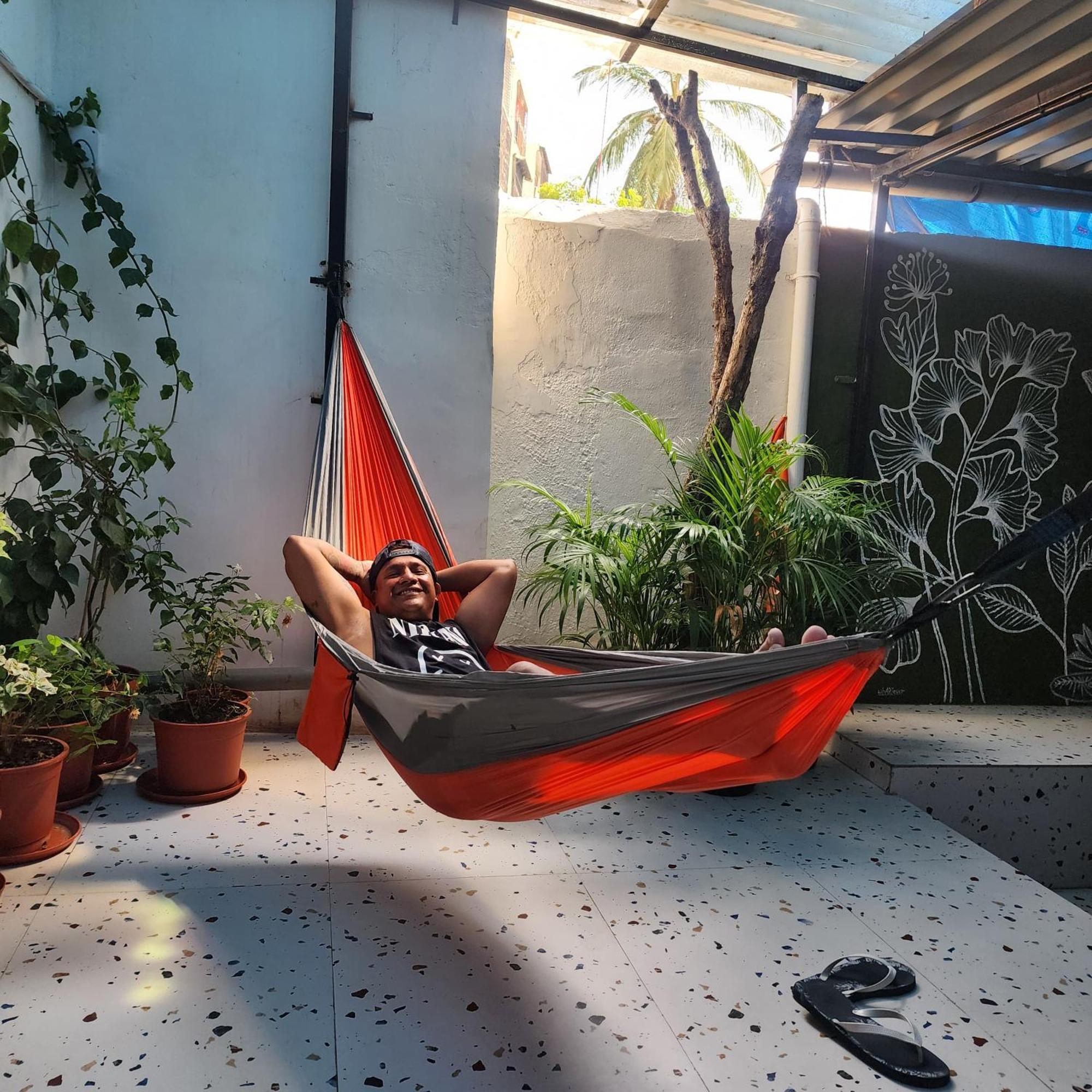 Hammock Hostels - Bandra Mumbai Exterior photo